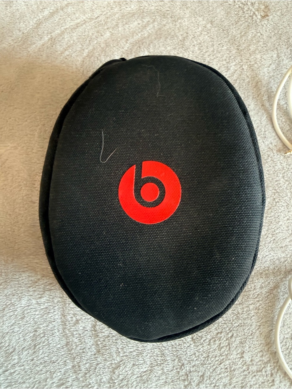 Dr. Dre Beats noise cancelling Wireless Over-Ear Headphones - White - Picture 8 of 8